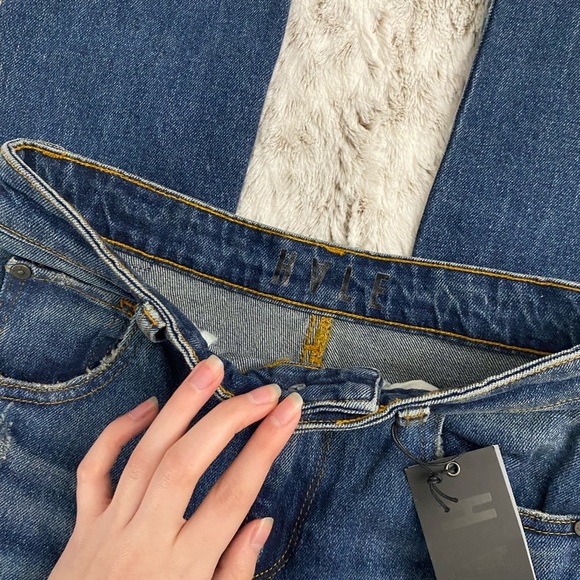 Women Straight Leg Jeans | HALE Jeans Size 25 | High Rise Straight Leg Jeans - Picture 13 of 14